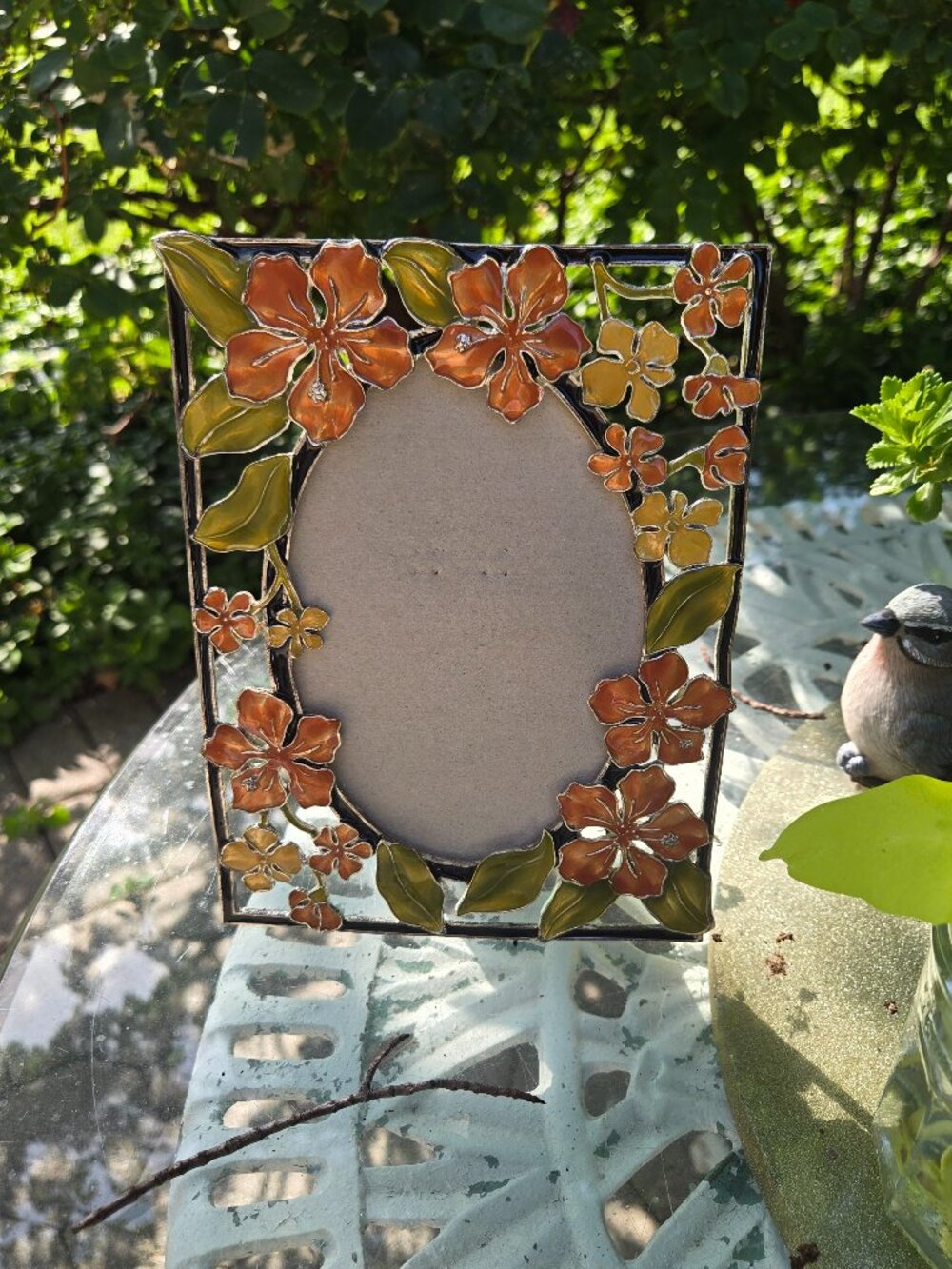Floral square picture frame with oval viewing